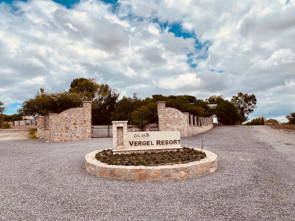 Club Vergel Resort 贝纳尔 外观 照片