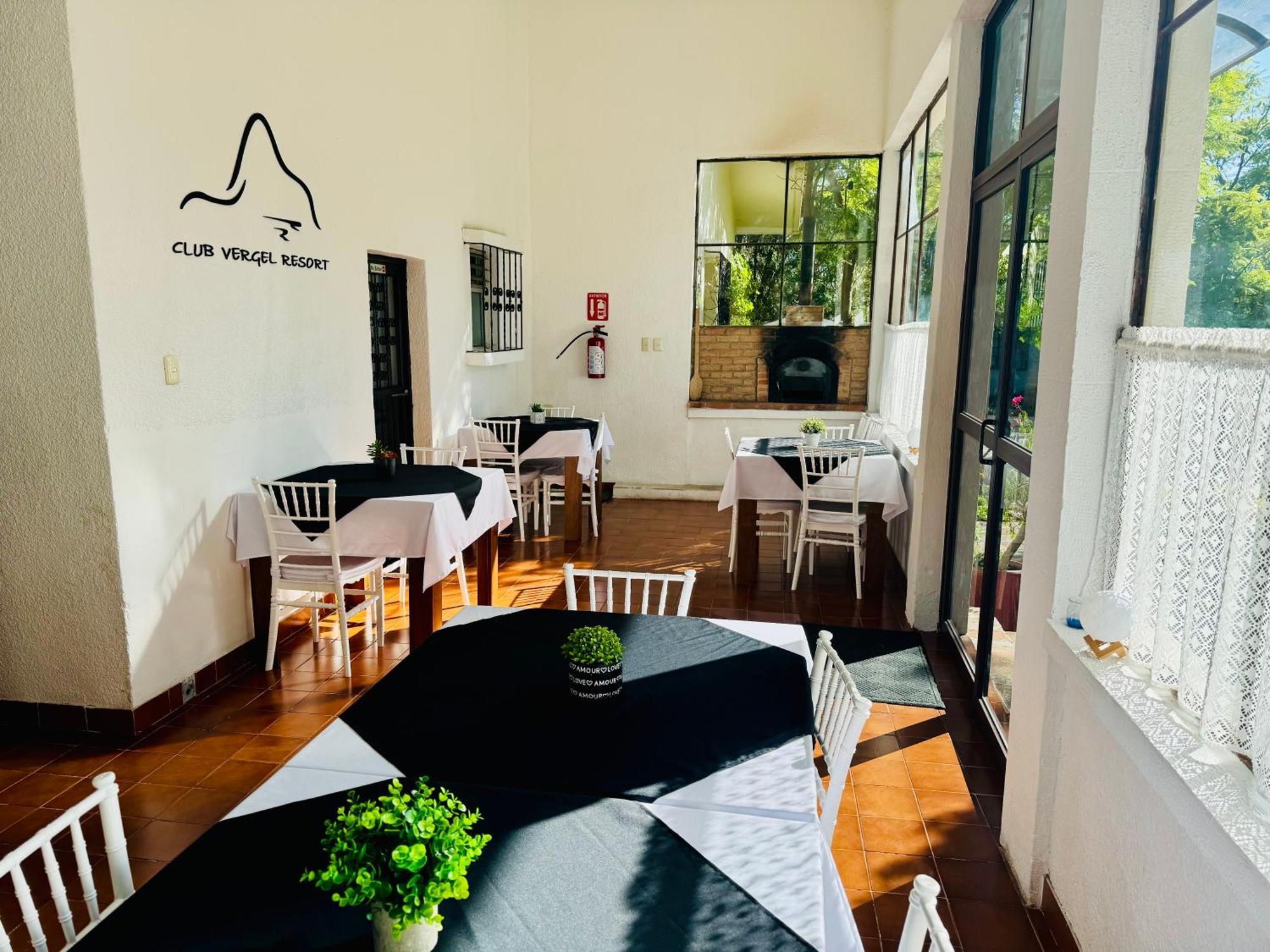 Club Vergel Resort 贝纳尔 外观 照片
